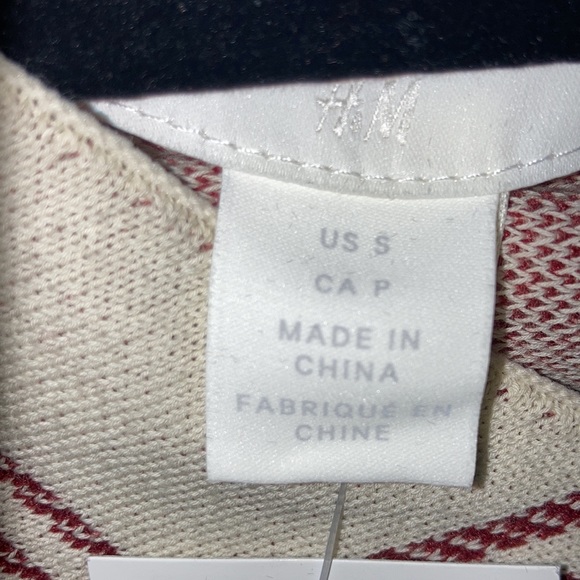 H&M Geometric Sweater - Picture 2 of 6